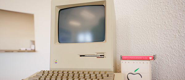 mac-computer-oldschool